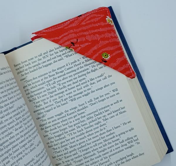 Image for event: Let's Make: Easy Sew Bookmarks